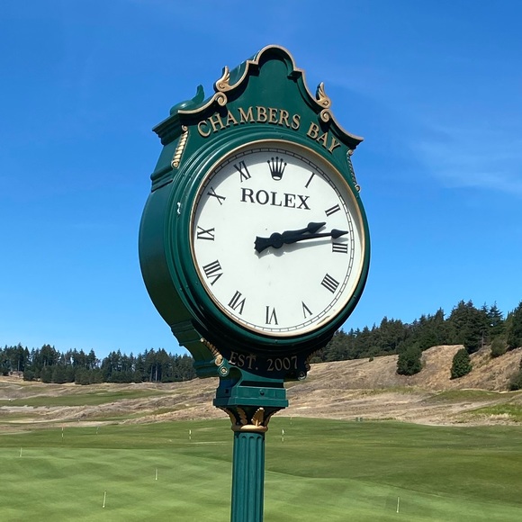 Golfy McGolfertons Floggin’ Pro Shop - Picture 1 of 1